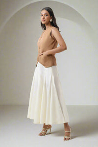 Mellow Classic Shell Waist Coat With Pleated Skirt Set